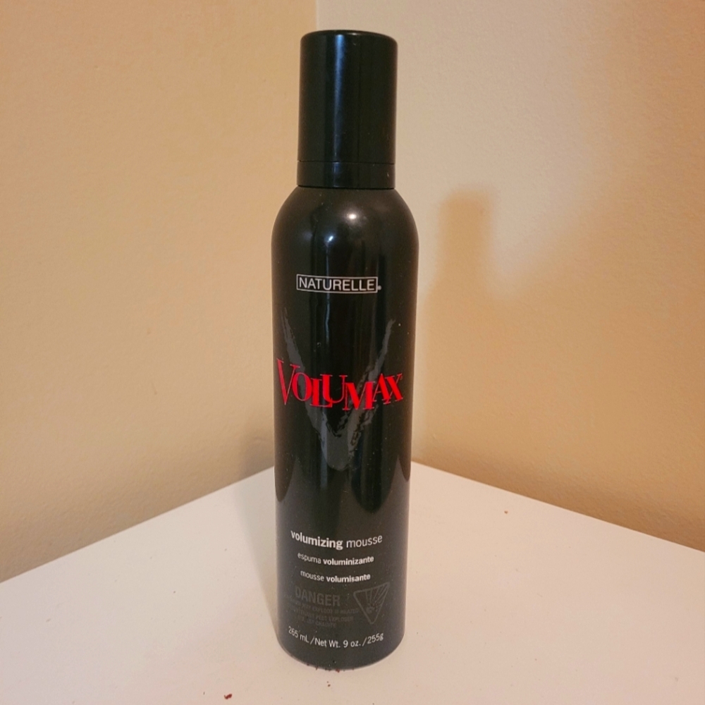 Naturelle Volumizing Mousse